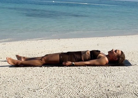 Šavasana merekohina saatel